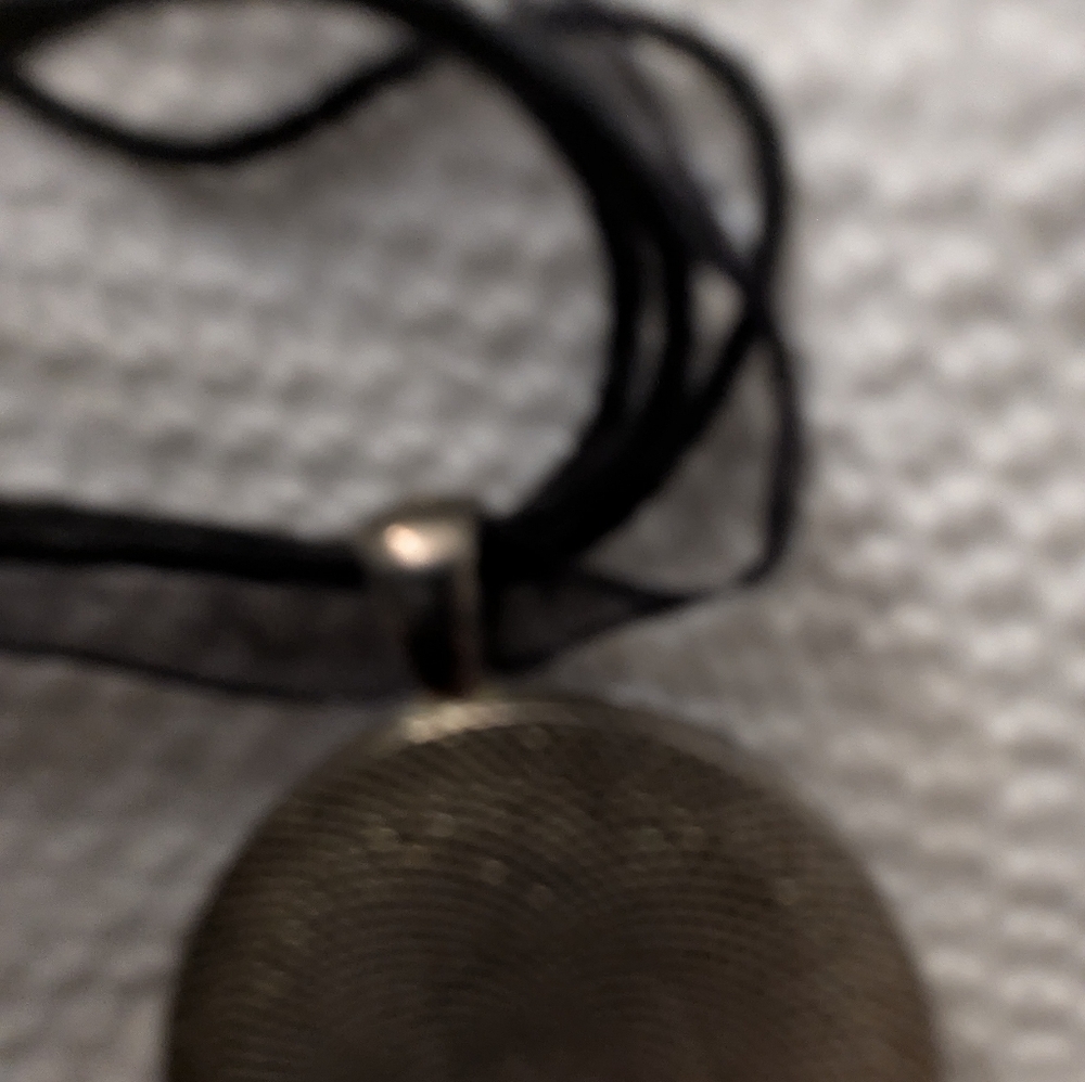 Cat Pendant Necklace - Picture 9 of 9